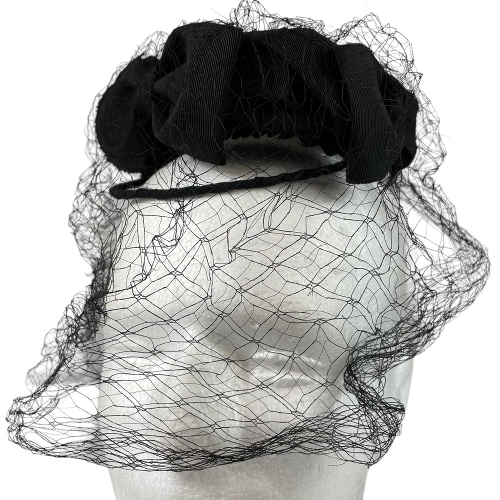 Vintage 1940s Marshall Field Company Black Beret Veiled Netting Hair Pin Hat Cap